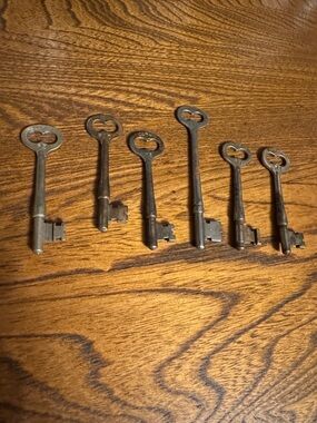 Vintage Skeleton Corbin Keys Bundle of 6